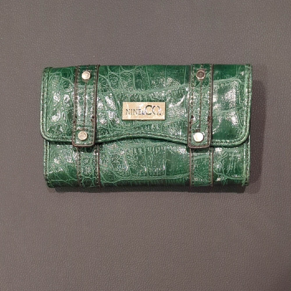 Nine West Green Textured Wallet with Silver Accents